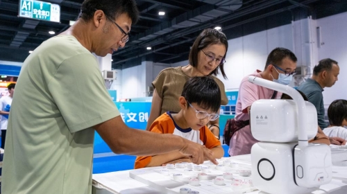 書(shū)香浸青城——2025北疆書(shū)展推動(dòng)閱讀熱潮